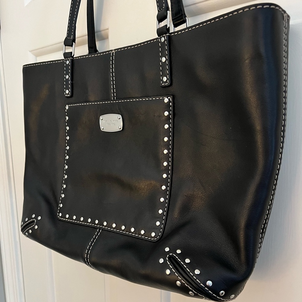 Michael Kors Black leather with silver studs large Travel Tote Bag - Picture 3 of 15